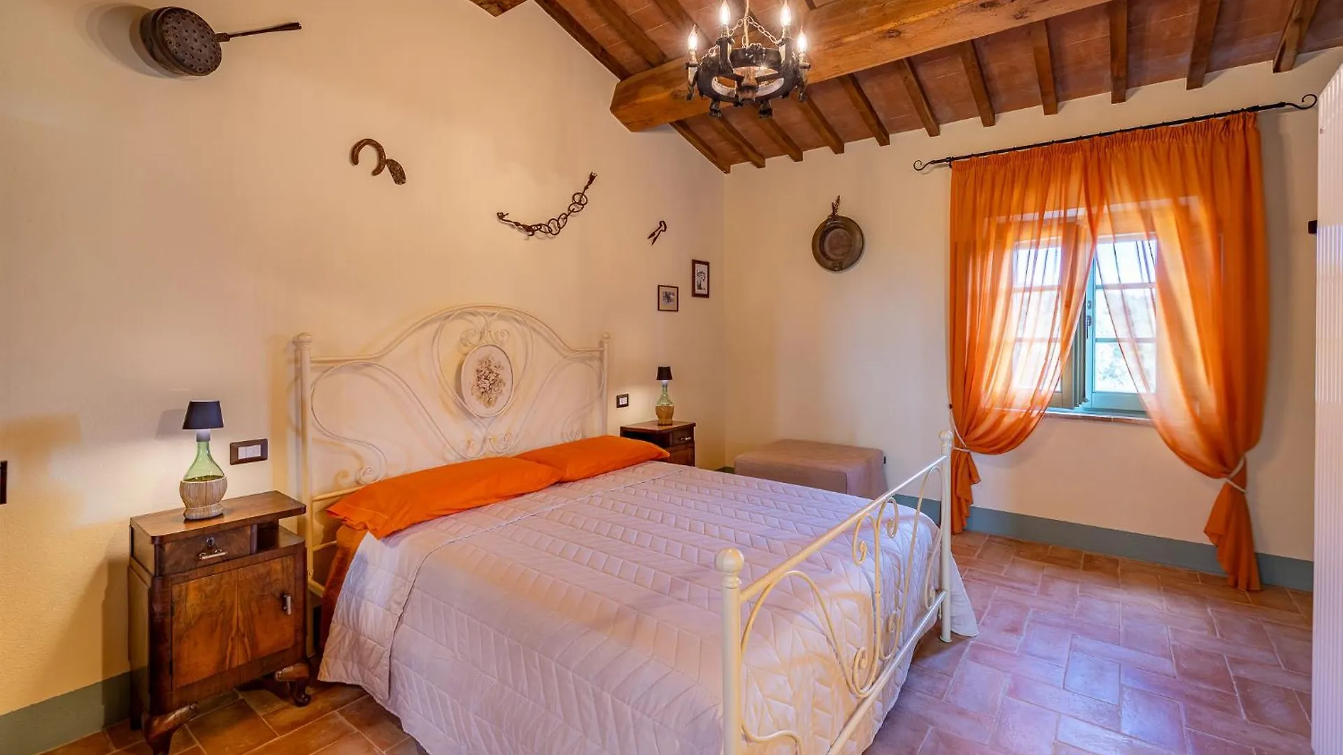 Farm stay Podere Grotta Antica Chiusi Italy